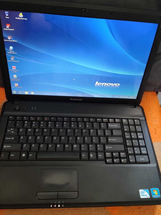 Laptop Lenovo G550 Z zasilaczem