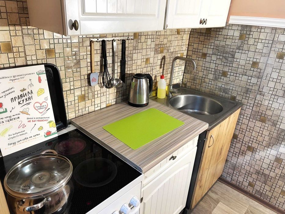 Хостел (мини - общежитие) метро Святошино