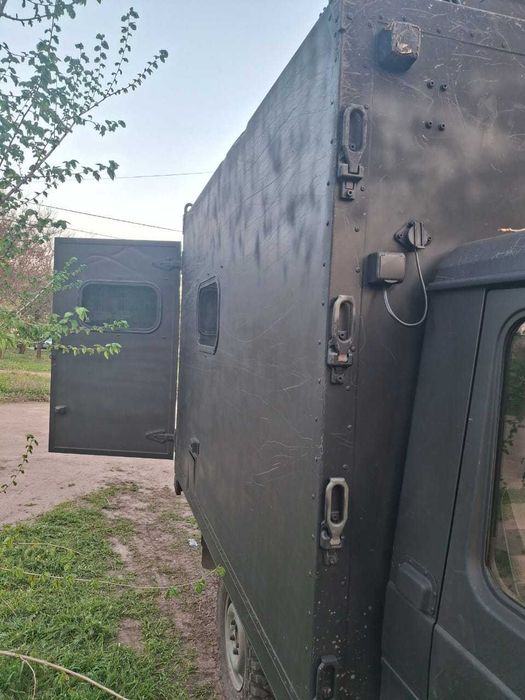 Будка автомобильная Мерседес
