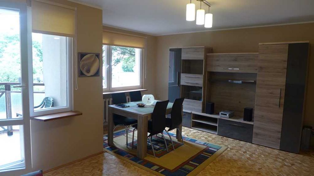 Do wynajęcia We Wrocławiu umeblowane mieszkanie 2 pokojowe, 51m, Ip, balkon, BEZ PROWIZJI !!