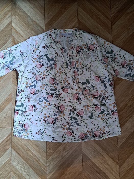 Bluzka By basically you