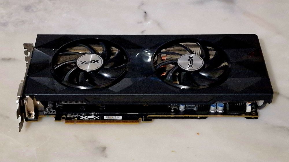 Gráfica XFX R9 390P V4.0