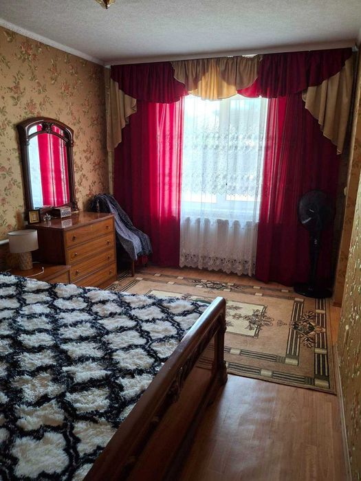 Продам цегляний кап. будинок в центрі Солоницівка можна по сертифікату