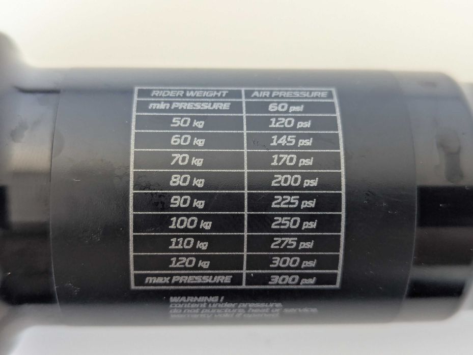 Amortecedor de bicicleta X-Fusion O2 | 210x50 | Semi Novo | 2025