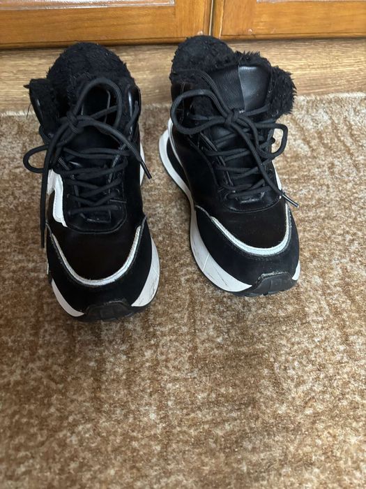 Зимние кроссовки 37 размер