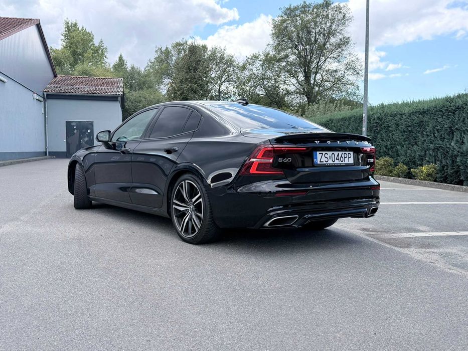 Volvo S60 R-DESIGN POLESTAR 2.0 benzyna 250PS+ HUD+Gwarancja od Volvo do końca roku 2026