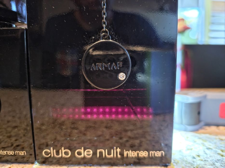 Armaf Club De Nuit Intense Man EDP + gratis