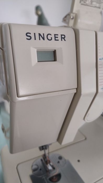 Maquina costura Singer semi profissional 400 Turbo