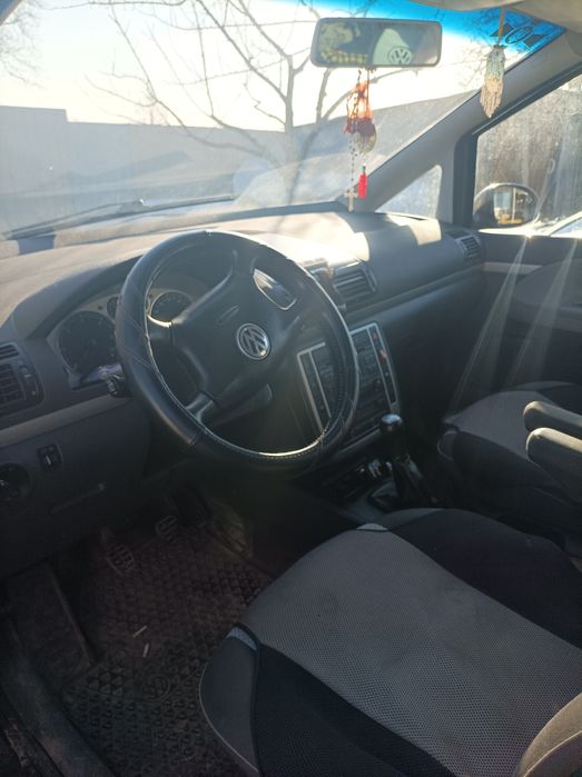 Обміняю шарана ключ на ключ на течека чи віто  чи пасата на бляхі