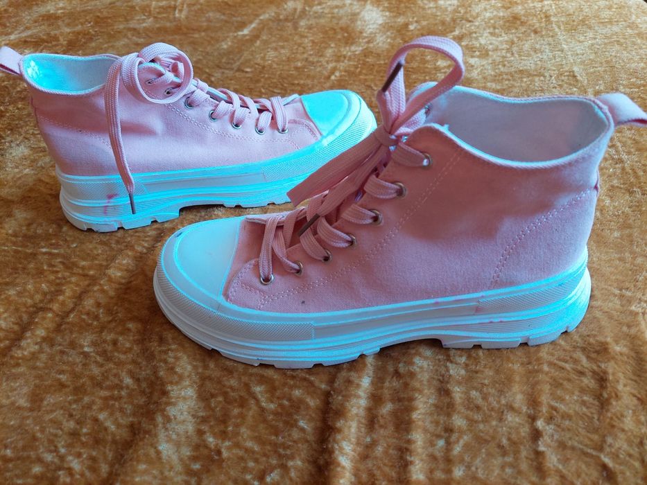 Trampki różowe wysokie do kostki 39 lekkie