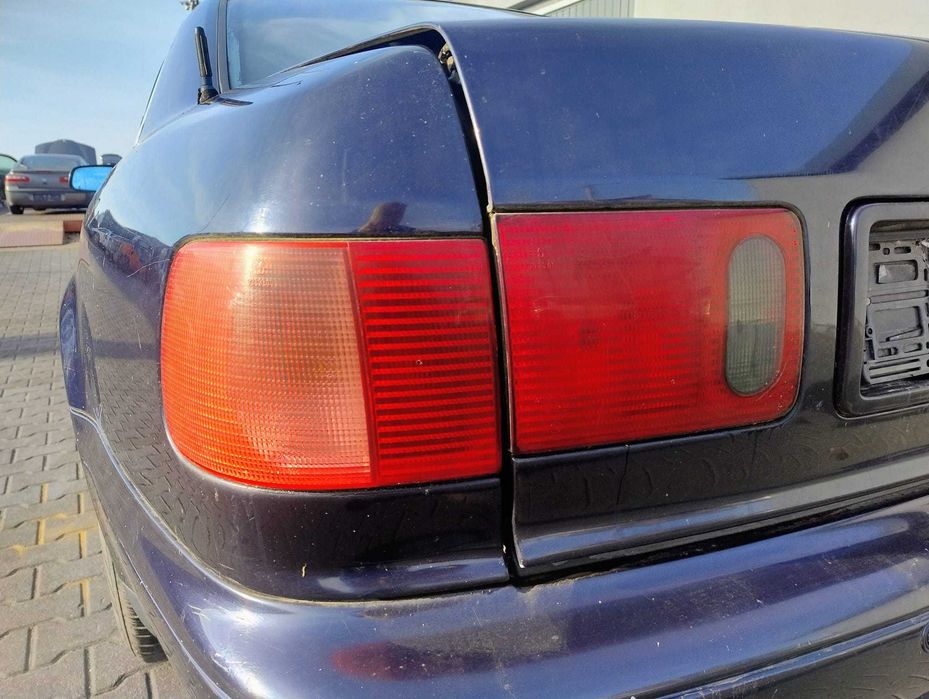 lampa tył tylna lewa w błotnik Audi A8 D2 sedan , części