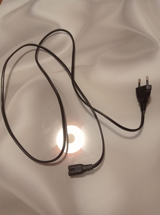 Konsola Sony PlayStation 4 + Zestaw gier za darmo + 2 pady