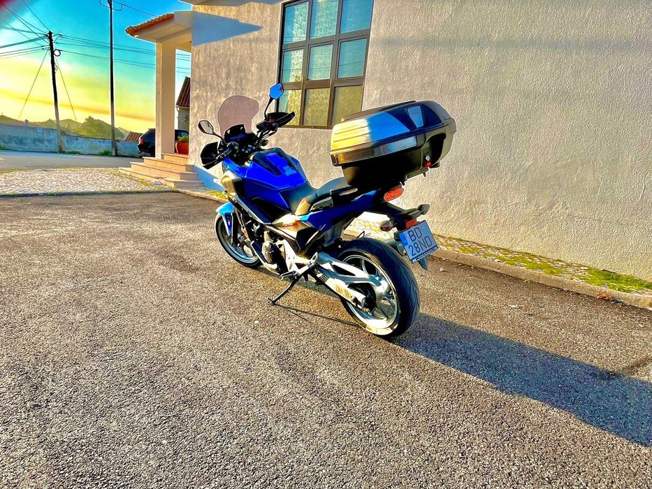 Honda NC750X DCT 2016 – 52.000 km – Top Case Original – Revisão feita – Caixa Automática