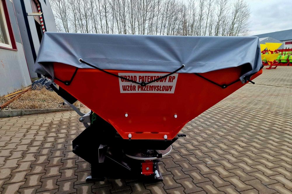 Rozsiewacz dwutalerzowy dwutarczowy 400 litrów DEMAROL rozsiewacze
