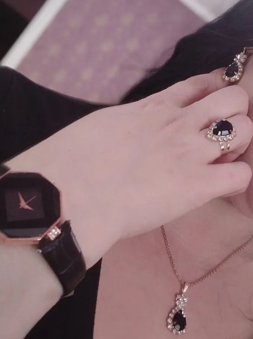 Set de 5 peças - Relógio, Brincos,  Fio e Anel - Ctt Grátis