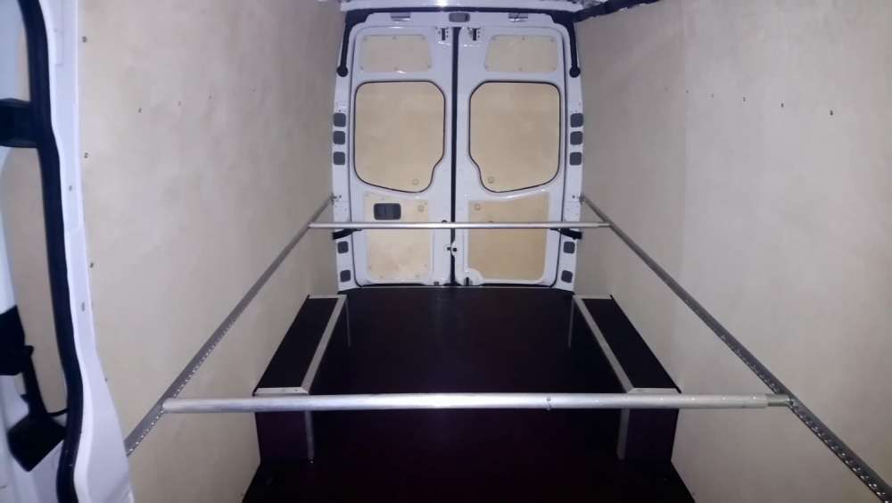 Drążki aluminiowe mocowania ładunków do listw aluminiowych waskich