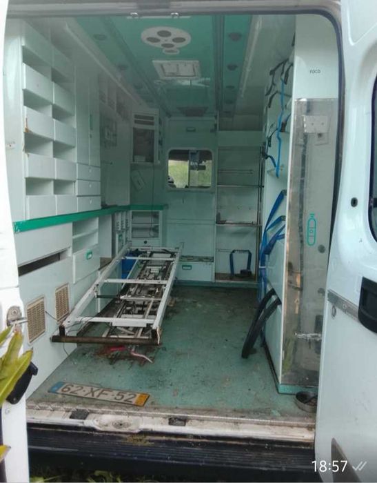 Caravana: água quente e eletricidade