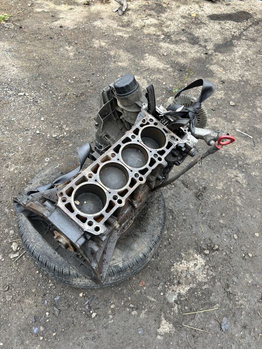 Блок в зборі Мерседес 202 M111.920 1.8 бензин