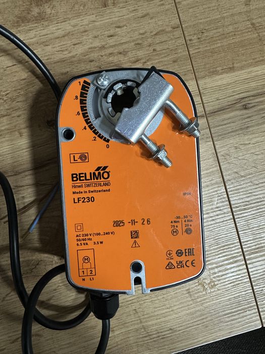 Електропривід Belimo LF230 з поворотною пружиною