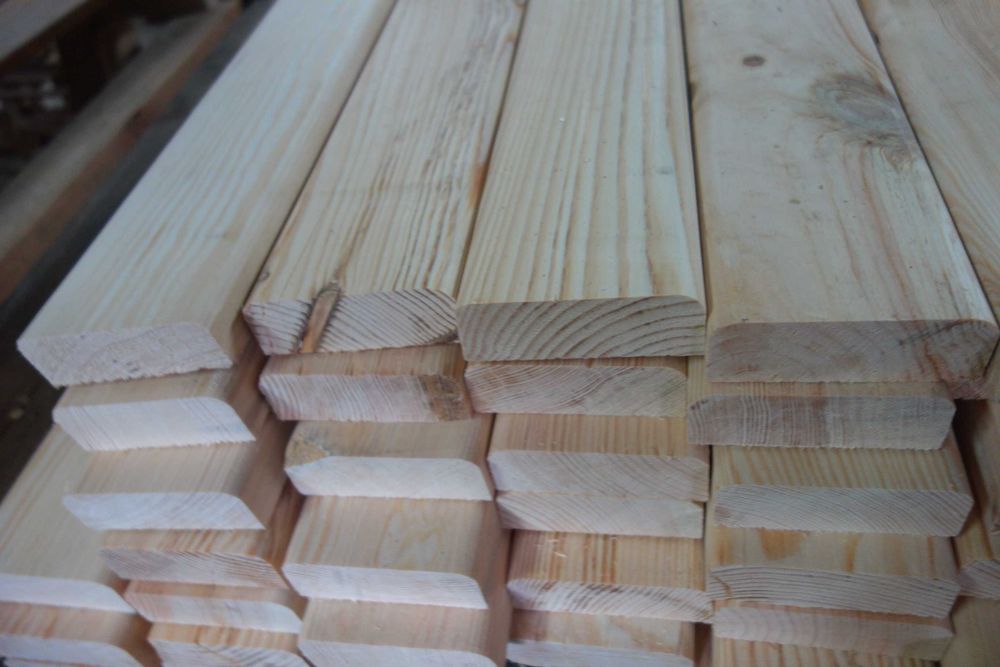 Deski sosnowe strugane