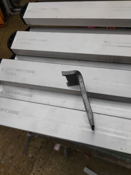 Kliny do szalunków hiszpanskich