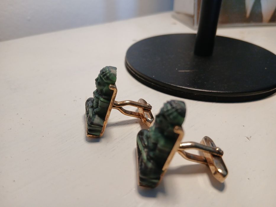 É para venda estes Butãoes de  punho camisa