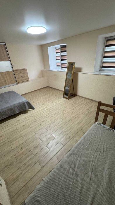 Продам 2  кімнатну квартиру з евроремонтом вул. Коксовая 16