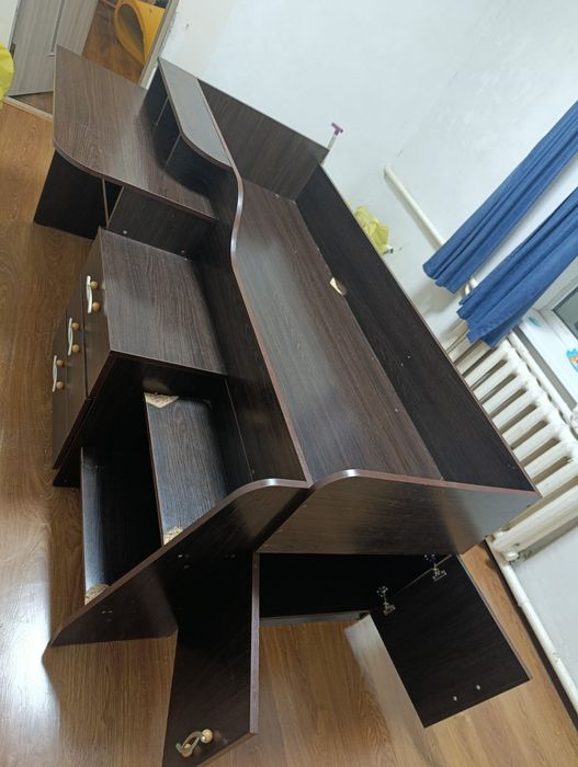 Кровать з робочим місцем