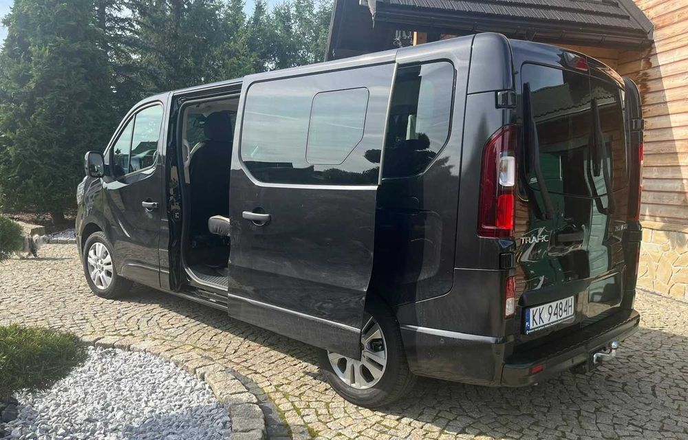 2024 automat 170KM Wynajem Bus 9 osobowy Box dachowy Renault Trafic