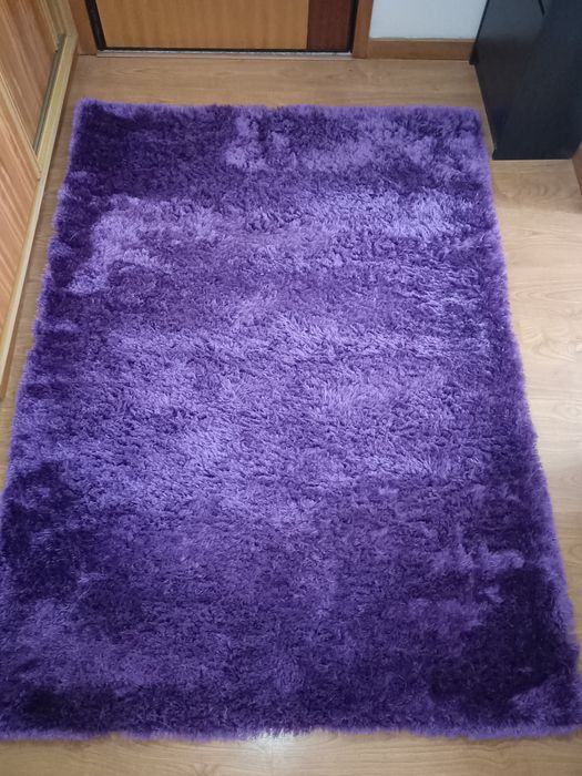Carpete roxo media