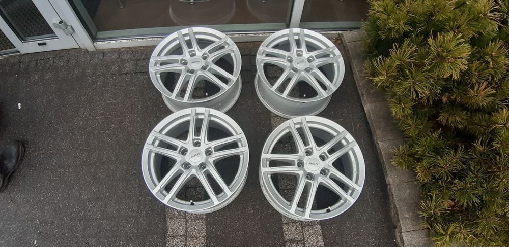 Alu DEZENT 17" Skoda Seat VW Passsat Audi A6 A4 Q5 Q3 Mercedes BMW