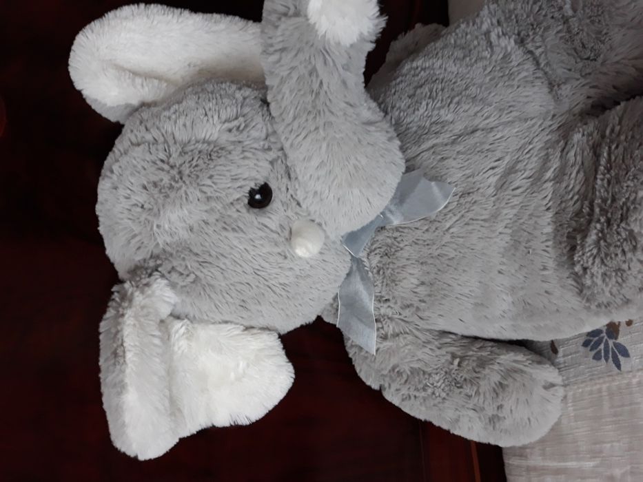 Peluche médio cinzento