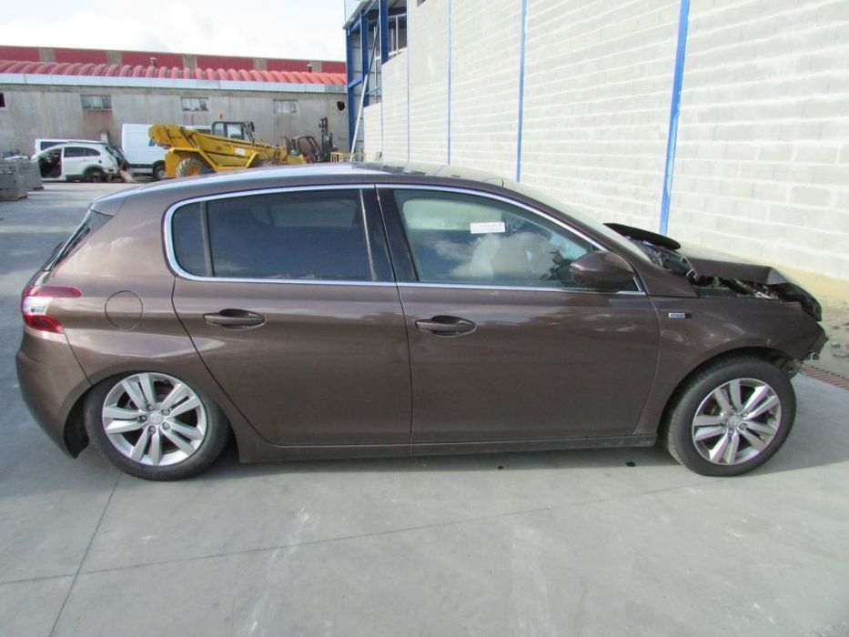 Peças Peugeot 308 1.6 HDi do ano 2015 (9H05)