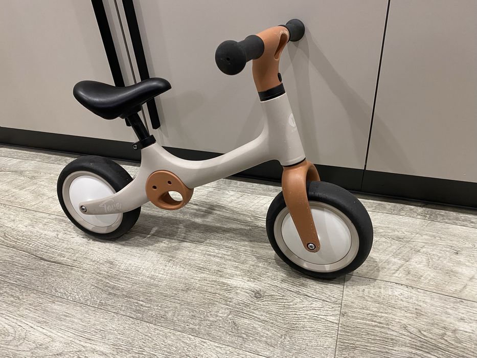 Біговел Kinderkraft TOVE