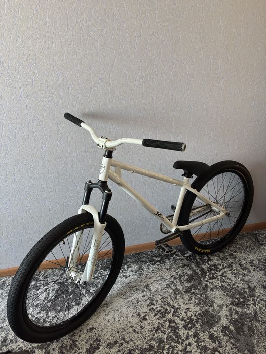 DC Pussy 2007 - Street / Dirt MTB