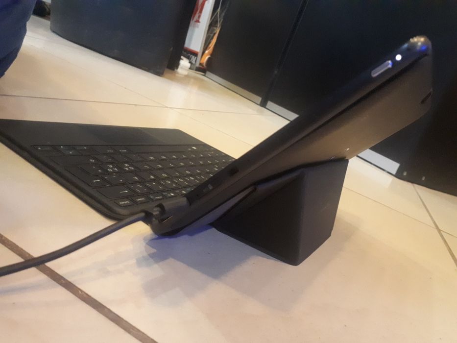 Ultrabook 11 dell venue i5 4gen 4gb 128 ssd z klaw magnez tablet dotyk