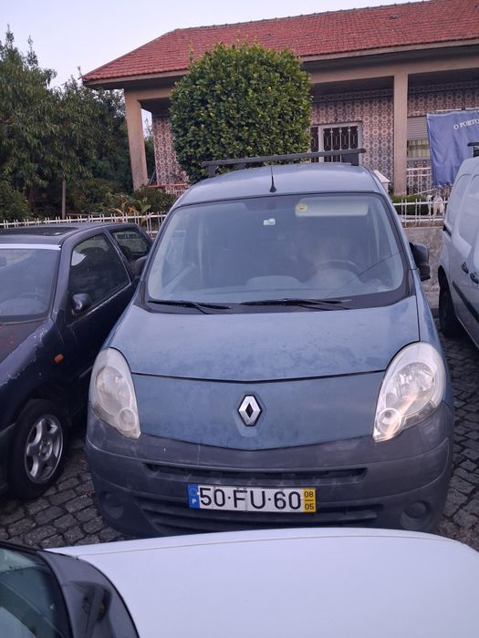 Renault kangoo de 2008 salvado
