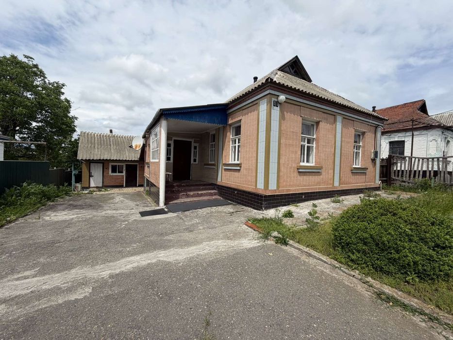 Продається капітальний будинок в м.Звенигородка