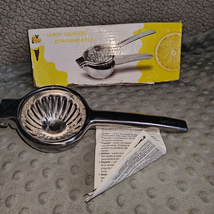 Wyciskarka do owoców ręczna