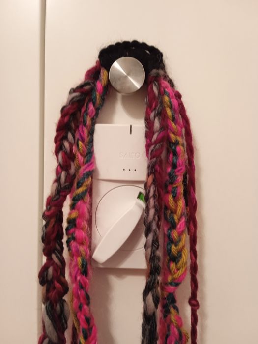 Colar artesanal em lã