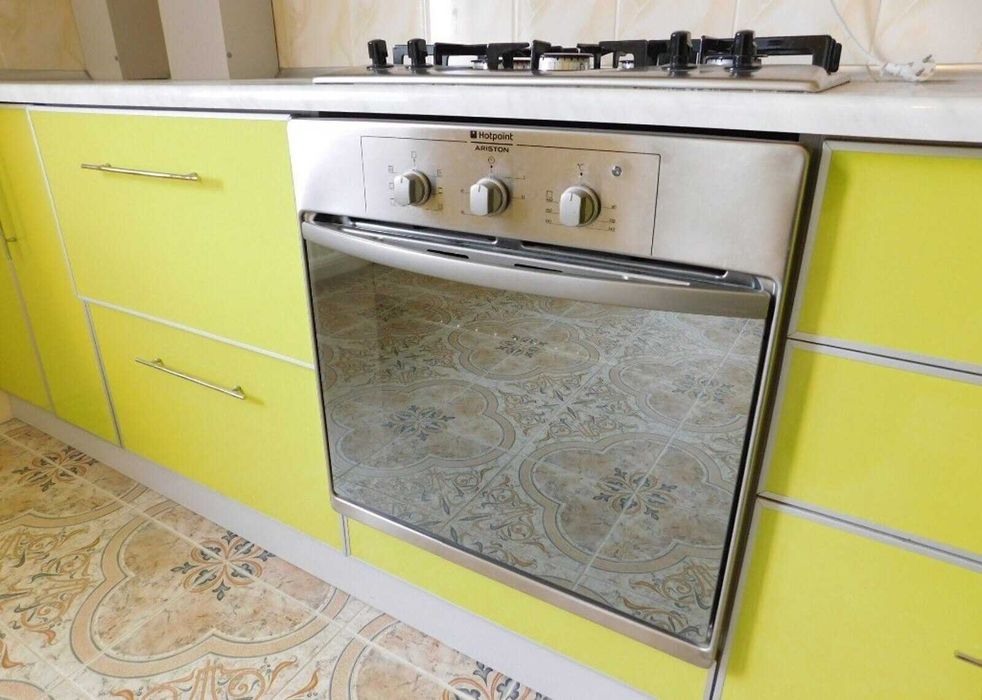 Продається 3-кімнатна квартира з ремонтом на Поділлі