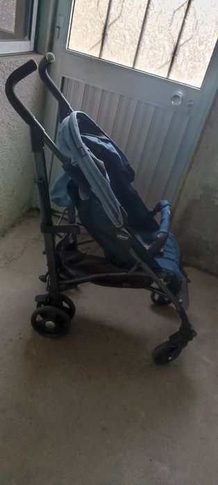 Stroller438004924118487042