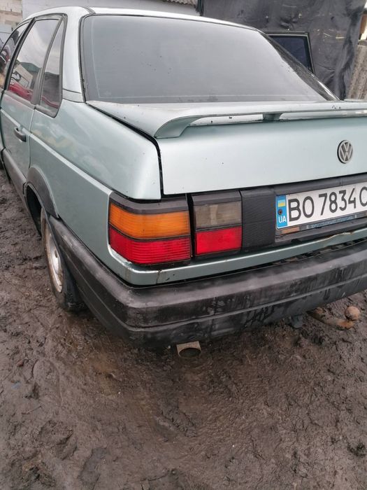 Продається пасат б3 не на ходу