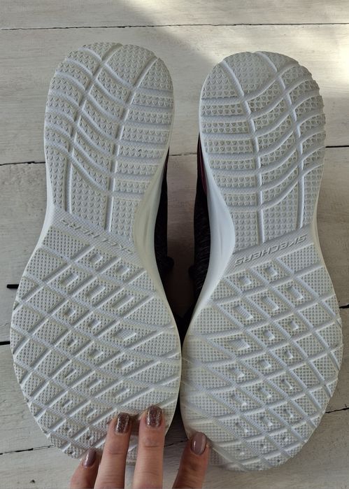 Кросівки SKECHERS (Скечерс)р.38.5