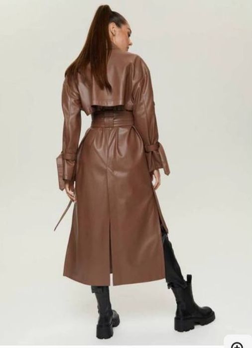 Жіночий коричневтий тренч з еко шкіри від українського  бренду Gepur