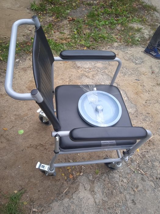 Инвалидное кресло