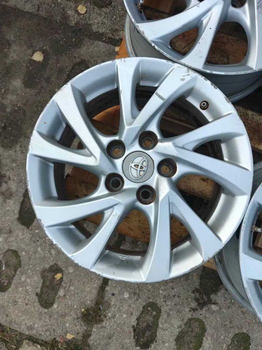 FELGI Aluminiowe Toyota Oryginalne R16 6.5x16 5x114.3 et45