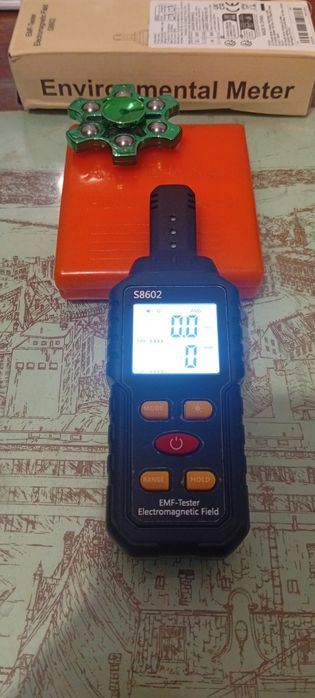 Детектор електромагнітного поля випромінювання S8602