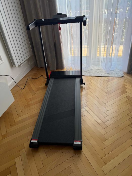 Bieżnia elektryczna domowa kompaktowa fitness trening