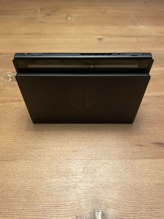 Nintendo Switch 1 ledwo używane, pełen zestaw [ HAC-001(-01)]